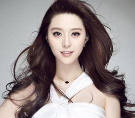 明星带项链图片,一窥时尚圈璀璨瞬间  第3张