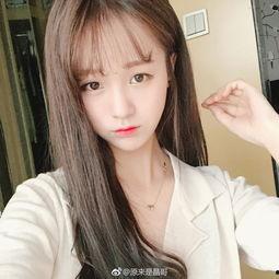 网红直播间图片,揭秘热门产品背后的真实魅力 第3张 网红直播间图片,揭秘热门产品背后的真实魅力 第3张